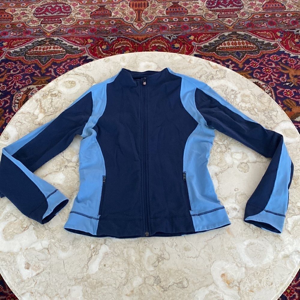 Lululemon Zip Up Jacket - Picture 11 of 15
